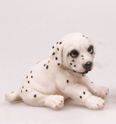Levensechte beelden Dierenbeelden levensecht Hondje gevlekt 14 cm half liggend  (3110 liggend)
