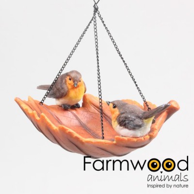 Levensechte beelden Dierenbeelden levensecht Koekalfje liggend 34X21X21,5 Roodborstje vogelbad hangend 19.5x17.5x20 (3342R) Levensechte beelden Dierenbeelden levensecht Koekalfje liggend 34X21X21,5 Roodborstje vogelbad hangend 19.5x17.5x20 (3342R)